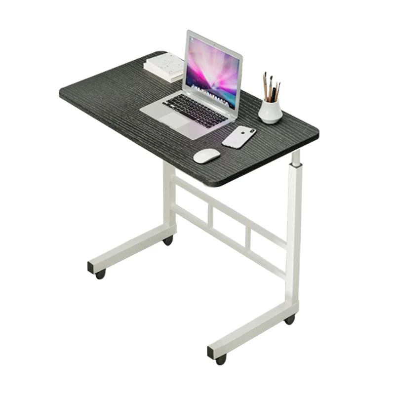 Bureau avec roulettes