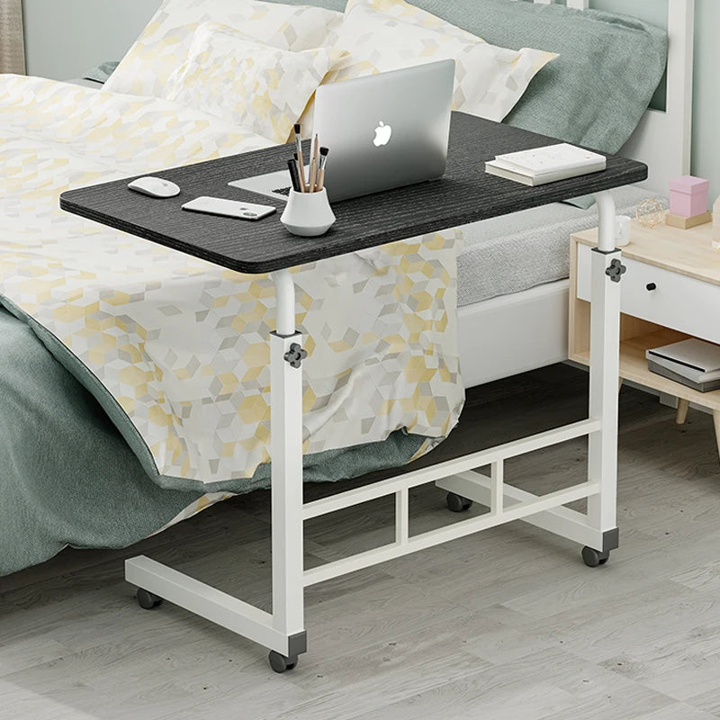 Bureau avec roulettes